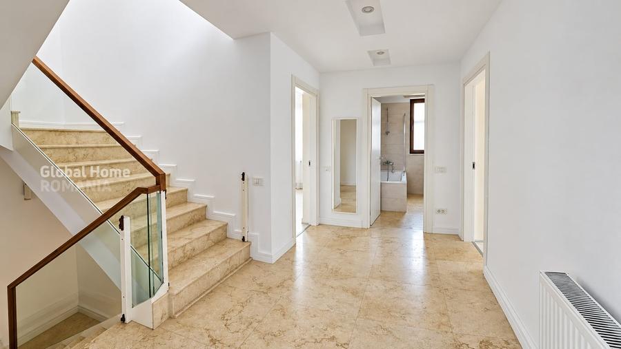Duplex cu 7 camere cu Canalizare în Pipera