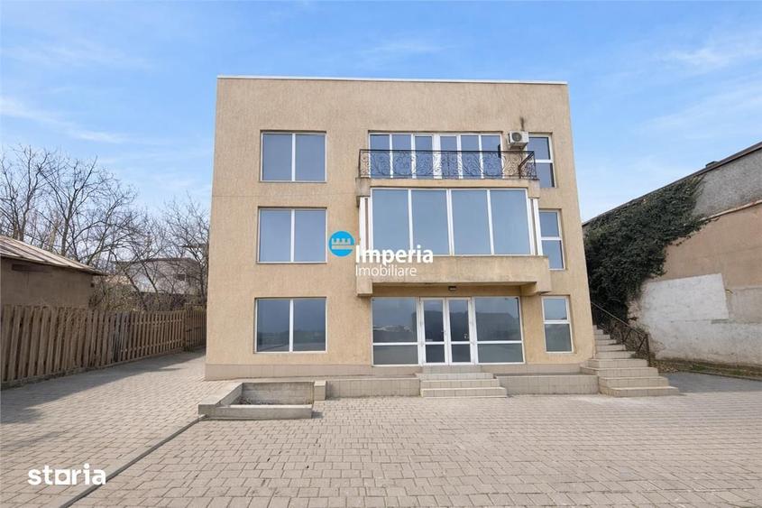 Spațiu comercial, de 330 mp, în Central