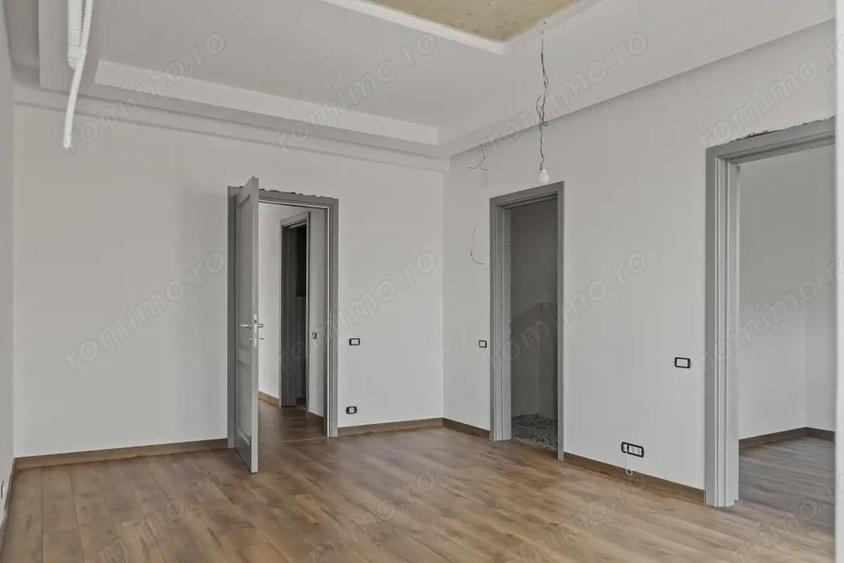 Casă cu Teren 400 Mp în Dămăroaia