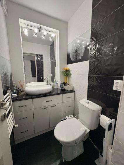 Apartament cu 3 camere decomandat în Canta