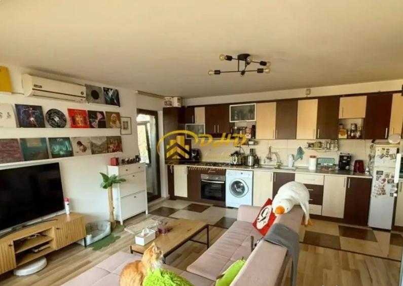 Apartament cu 2 camere semidecomandat, mobilat în Cug