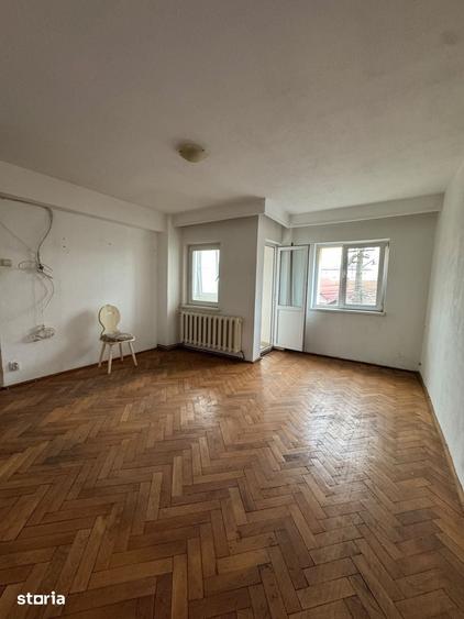 Apartament cu 2 camere în Tolstoi