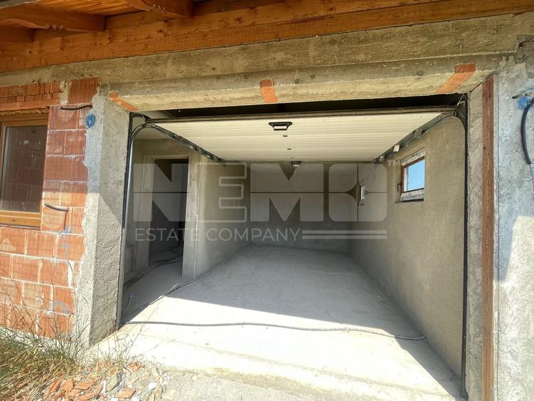 CASA LA ROSU DIN CARAMIDA + GARAJ I 12,5 ARI I VICOV DE SUS I - 15