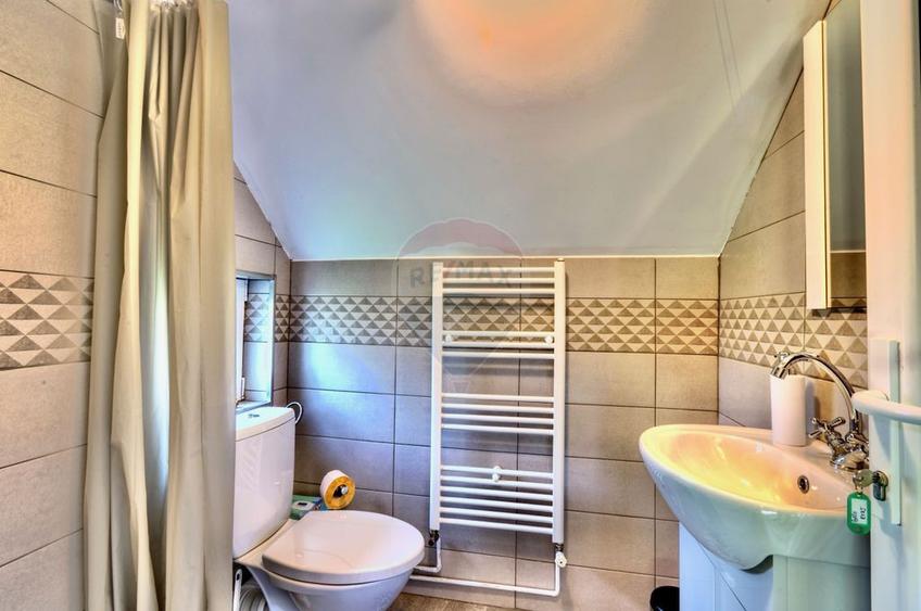 Casă cu 3 camere cu Teren 2237 Mp în Poiana Horea