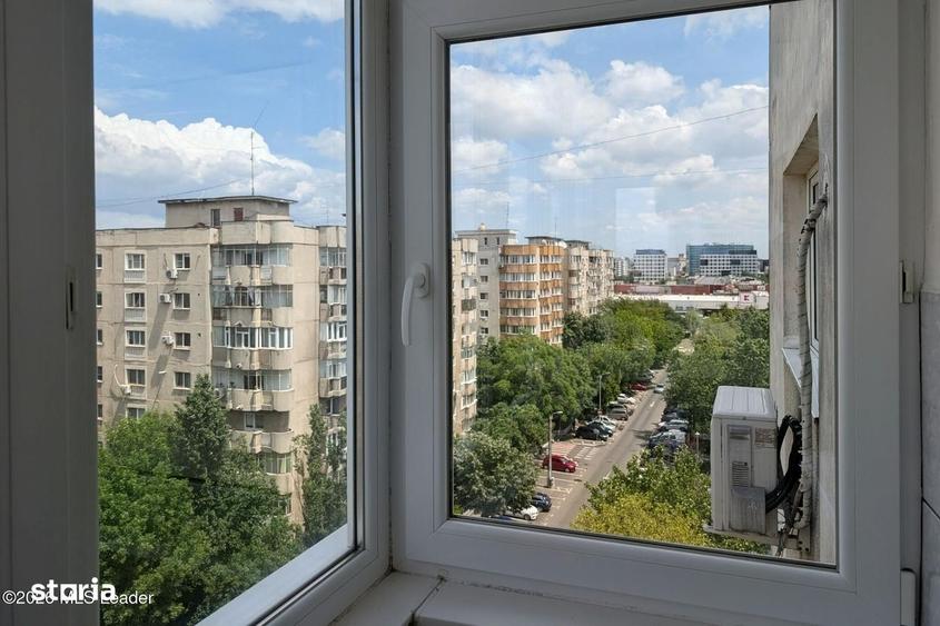 13 Septembrie - Parc, Decomandata, Bloc mixt 2001, 38 mp, Etaj 8 din 8 - 8