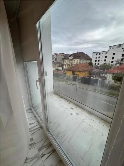Casă cu Teren 425 Mp în Mărăști