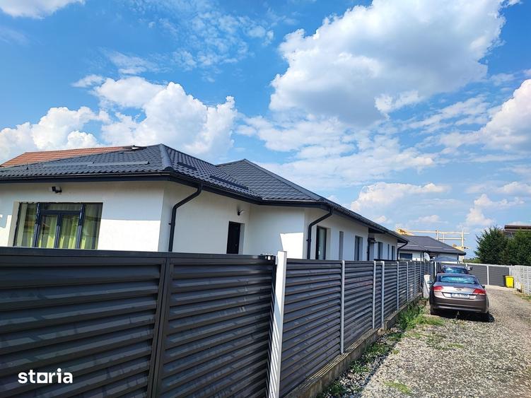 Casă cu 4 camere cu Teren 300 Mp în Domnești