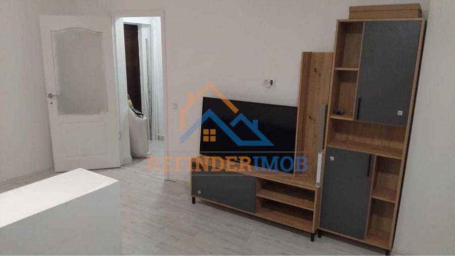 Apartament cu 2 camere semidecomandat, mobilat în Berceni