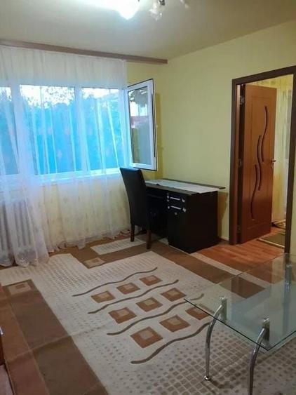Apartament cu 2 camere decomandat în Bucovina