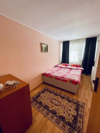 Casă cu 4 camere cu Teren 1500 Mp în Central