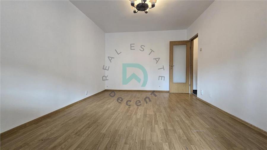 Apartament cu 2 camere decomandat în Răcădău