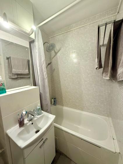 Apartament cu 2 camere decomandat, mobilat în Complex Studențesc