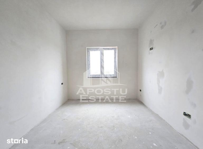 Casă cu 5 camere cu Teren 250 Mp în Șag
