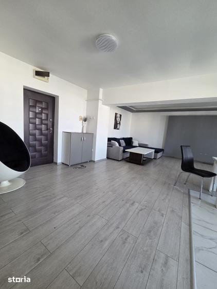 Apartament cu 2 camere decomandat în Școlilor
