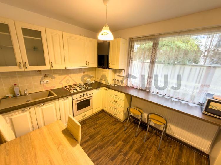 Duplex cu 5 camere cu Canalizare în Florești