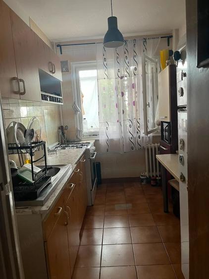 Apartament cu 2 camere semidecomandat în Pajura