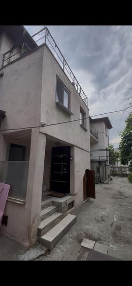 Apartament cu 3 camere în Știrbei Vodă
