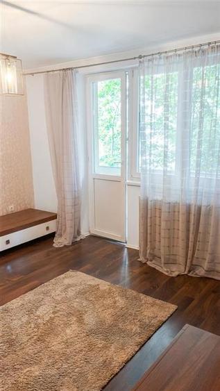Apartament cu 4 camere decomandat în Dacia