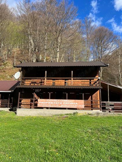 Teren de 5500 mp, în Cerna-Sat