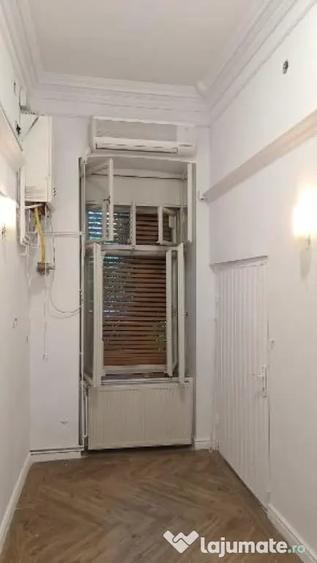 Casă cu 3 camere în Exterior Vest