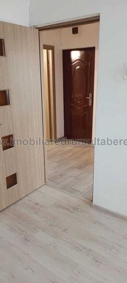 Apartament cu 2 camere decomandat în Drumul Taberei