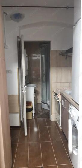 Garsonieră decomandată în Boul Roșu