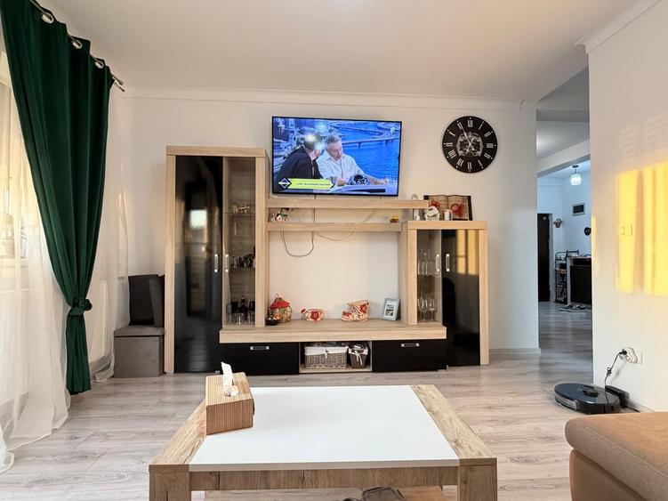 Apartament cu 3 camere decomandat în Braytim