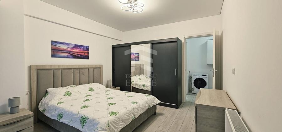 Apartament cu 2 camere semidecomandat, mobilat în Central