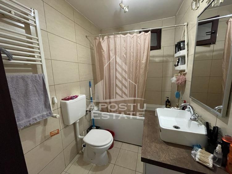 Apartament cu 4 camere decomandat în Torontalului