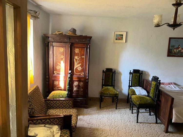 Casă cu 4 camere în Beciu