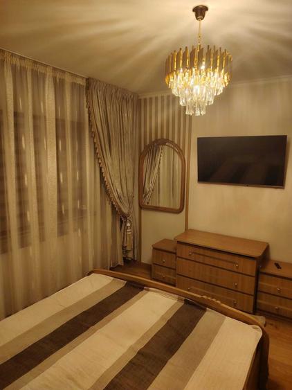 Apartament cu 2 camere decomandat în Rovine