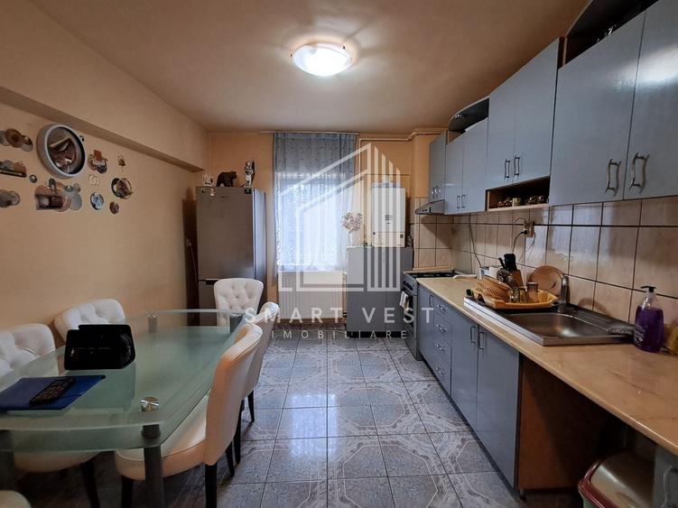 Apartament cu 2 camere decomandat, mobilat în Micro 16