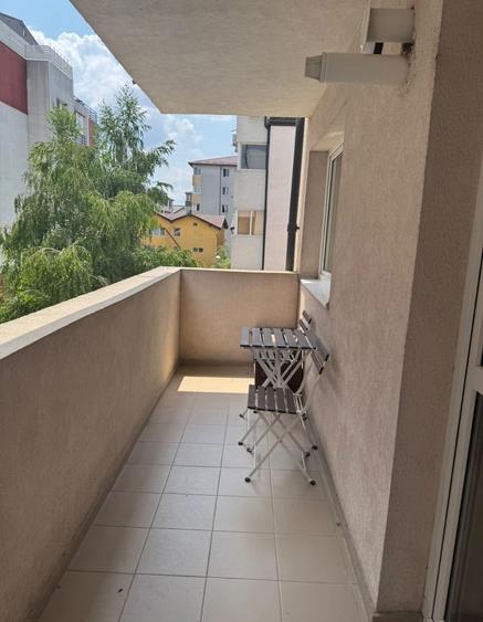 Apartament cu 2 camere decomandat în Berceni