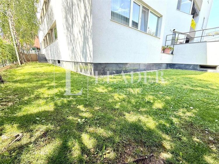 Apartament cu 4 camere decomandat, mobilat în Pipera