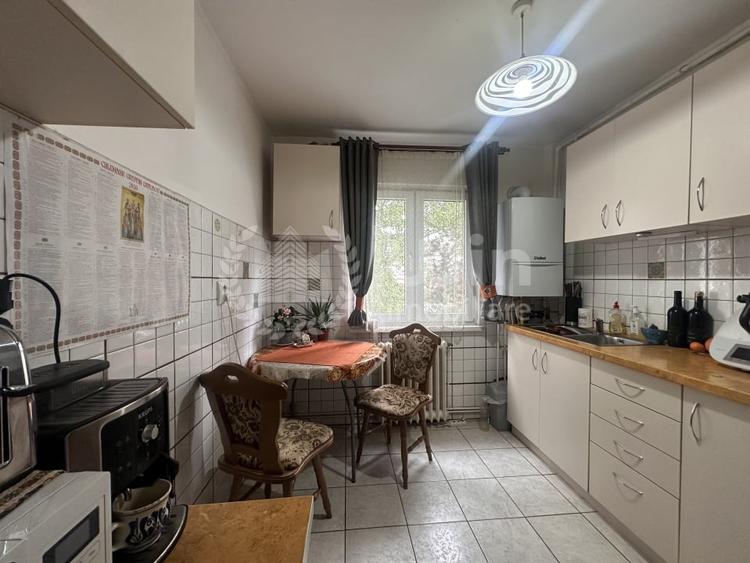 Apartament cu 3 camere semidecomandat, mobilat în Mănăștur