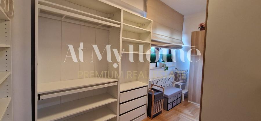 Apartament cu 3 camere decomandat, mobilat în Băneasa