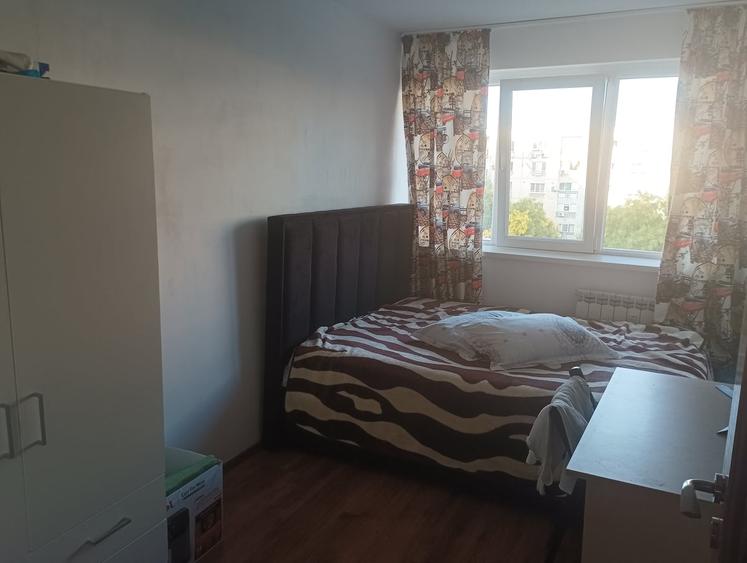 Apartament cu 3 camere decomandat în Iancului