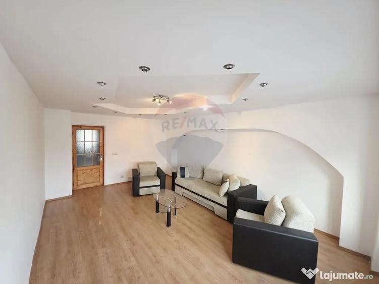 Apartament cu 2 camere decomandat în 1 Mai