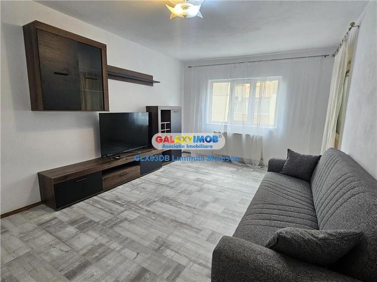 Apartament cu 3 camere decomandat, mobilat în Micro 12