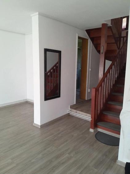 Casă cu Teren 250 Mp în Central