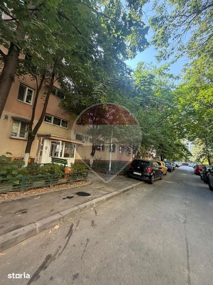 Apartament cu 3 camere în Drumul Taberei
