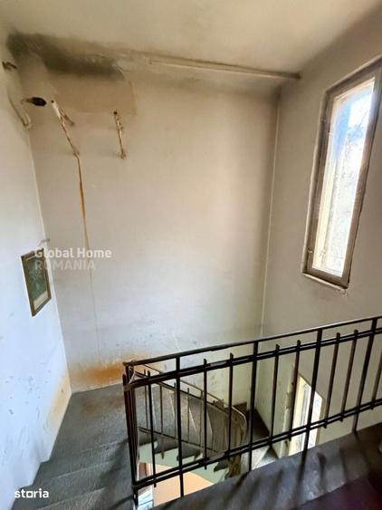 Casă cu 4 camere în Vatra Luminoasă