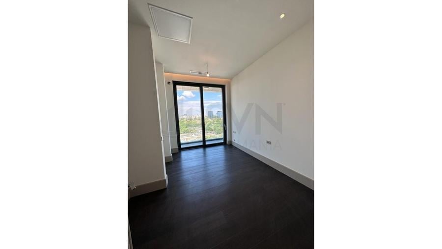 Penthouse cu 4 camere decomandat în Floreasca