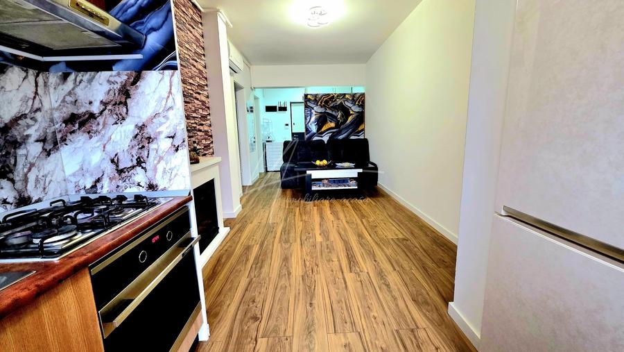 Apartament cu 2 camere semidecomandat, mobilat în Berceni