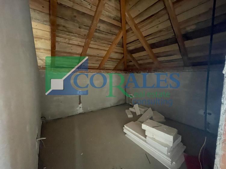 Casă individuală cu 4 camere cu Canalizare în Sânandrei