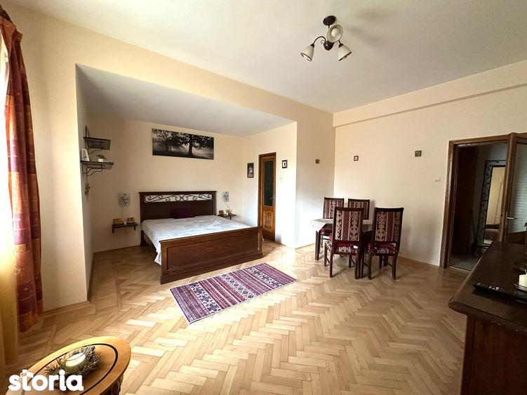 Garsoniera Universitate-Muzeul Bucuresti-Centrul Istoric-34mp-Metrou - 4