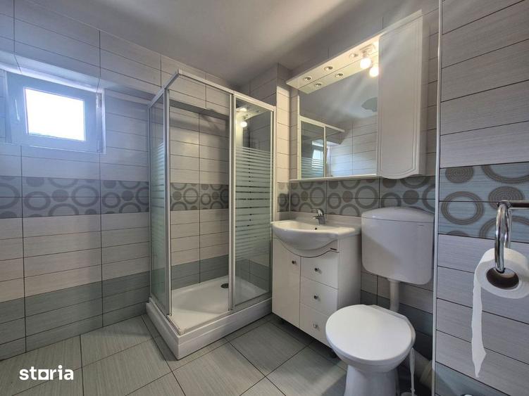 Apartament cu 3 camere decomandat, mobilat în Sud