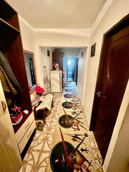 Apartament cu 3 camere decomandat în Frumoasa