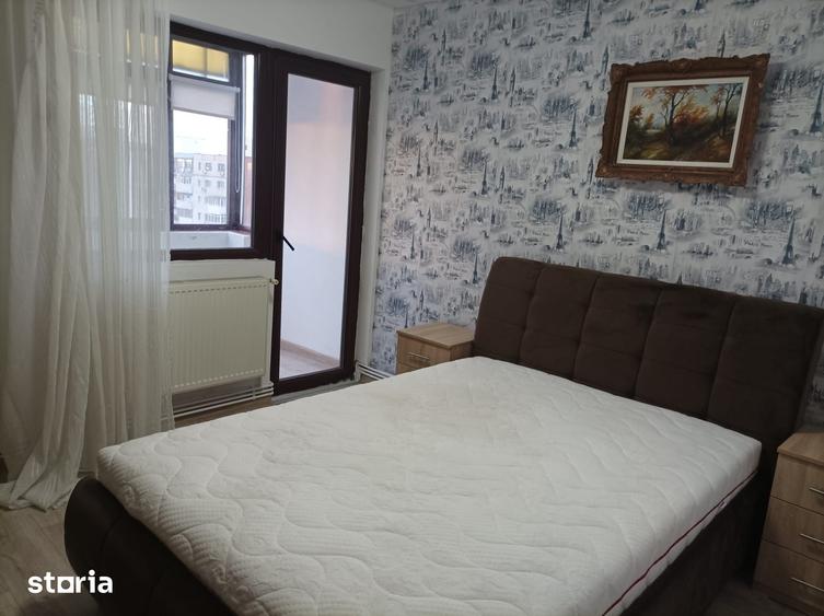 Apartament cu 2 camere decomandat în Podu Roș