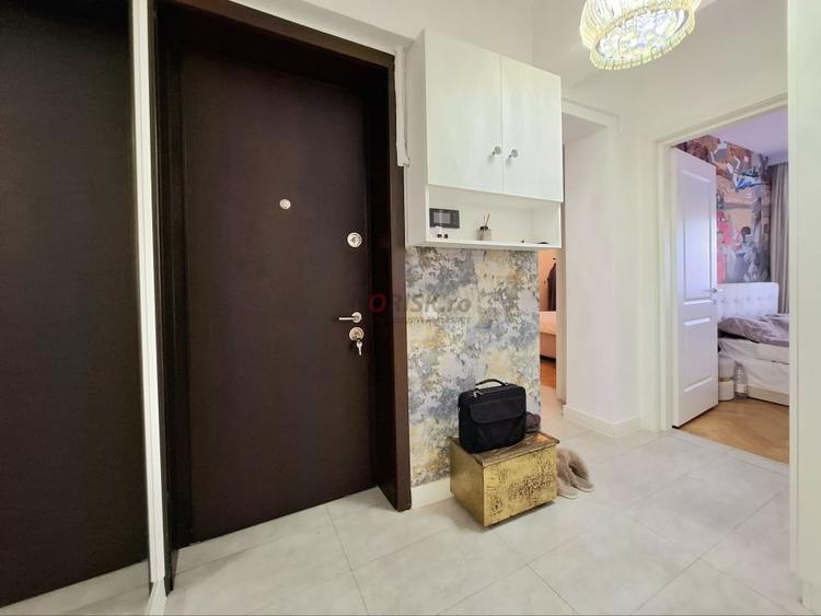 Apartament cu 4 camere semidecomandat, mobilat în Dorobanți